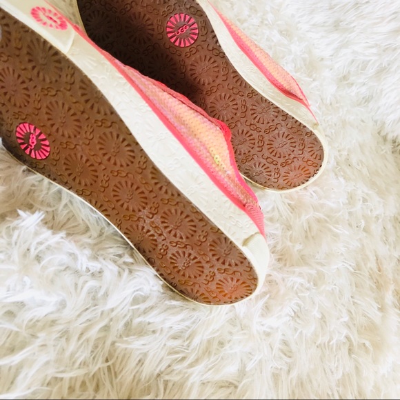 UGG || Laela Sequined Causal Sneaker Shoes - Picture 5 of 7